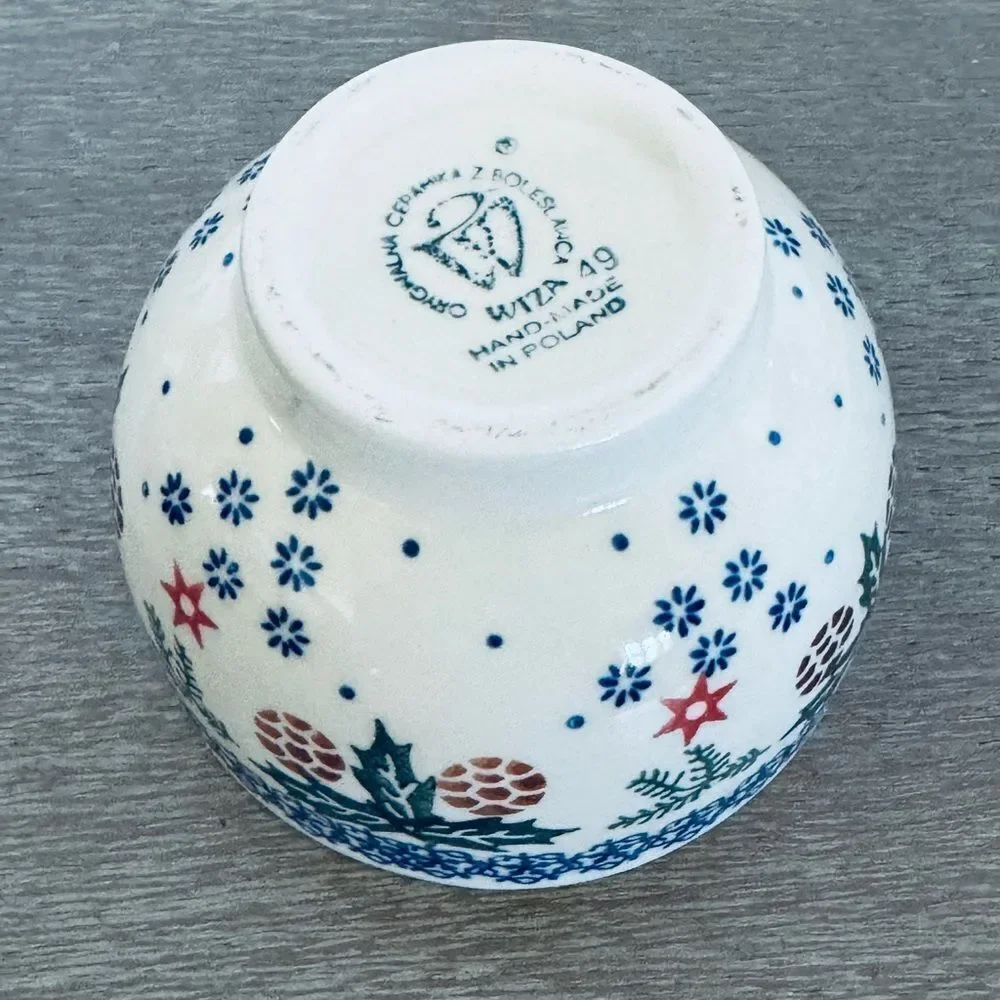 Boleslawiec Polish Pottery Christmas Holly Pinecones Serving Bowl Dish
